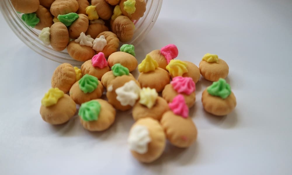 Top 13 Classic Snacks In Malaysia Loved By Kids & Adults